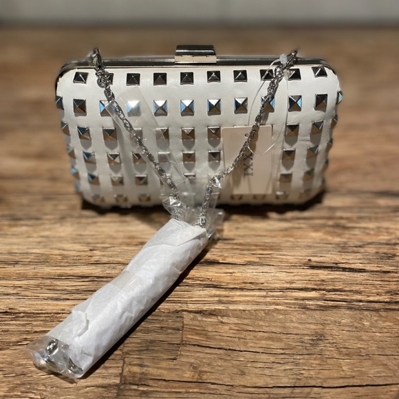 Forever 21 Handbags - NWT-FOREVER 21 White clutch with studs